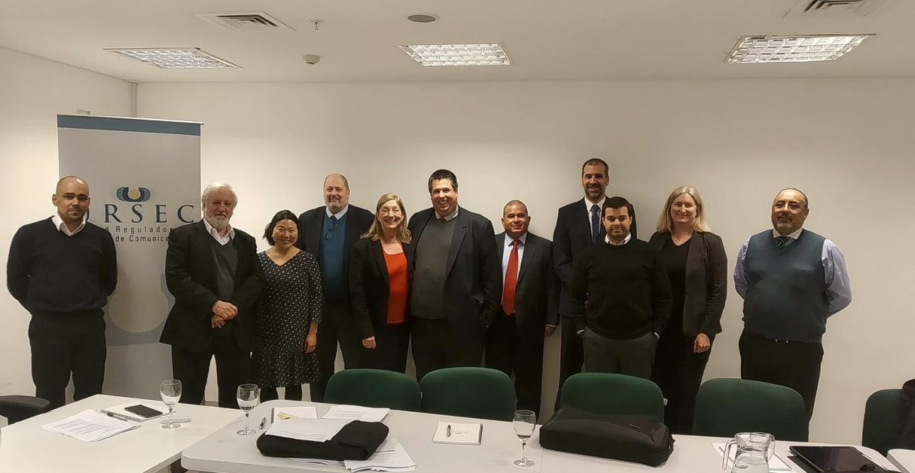Delegación de Estados Unidos y equipo de trabajo de Uruguay Delegación de Estados Unidos y equipo de trabajo de Uruguay