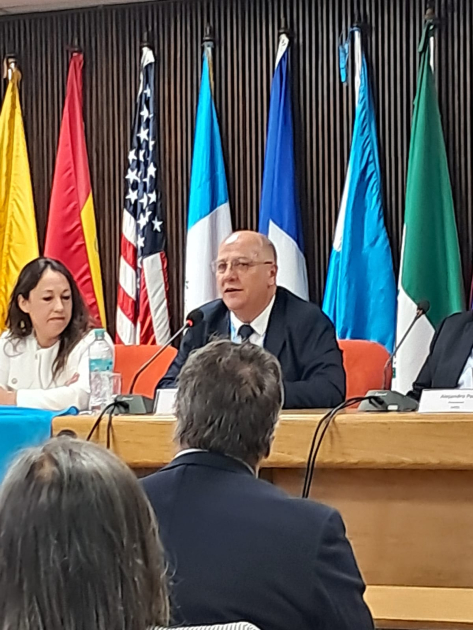 Ing. Fernanda Cardona, Ministra de Industria y Ec. Gonzalo Balseiro, Presidente de Ursec Presidente de Ursec y Ministra de Industria, Energía y Minería