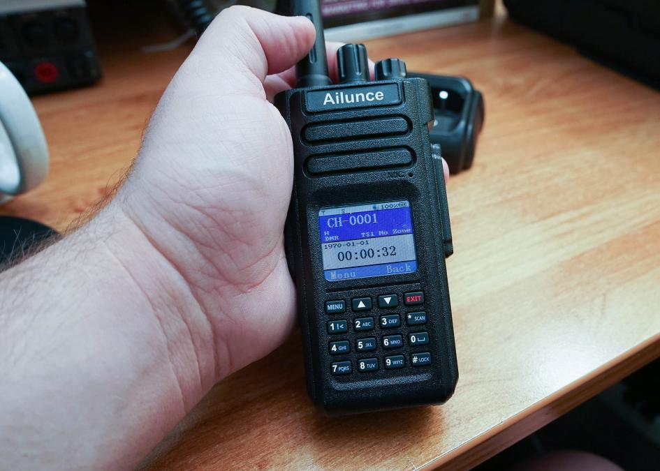 Imagen de un aparato de radiocomunicaciones Imagen de un aparato de radiocomunicaciones