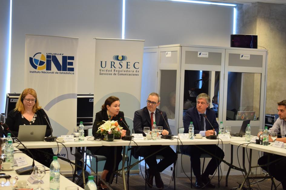 Presidenta de URSEC, Director del INE y Sub Director de INE Presidenta de URSEC, Director del INE y Sub Director de INE