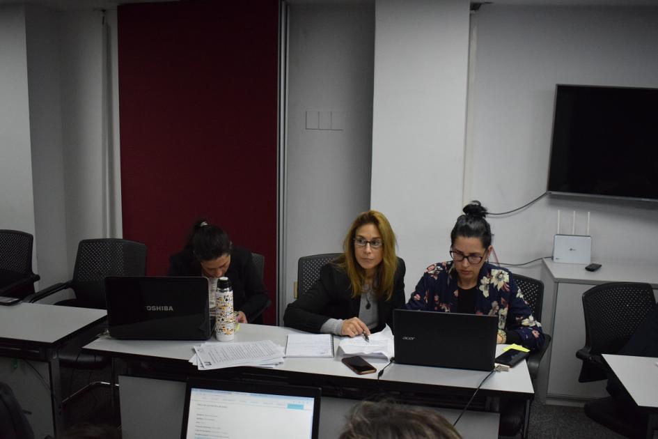 Lic. María Noel Cuello de ISOS editando Foto de María Noel Cuello de ISOS editando