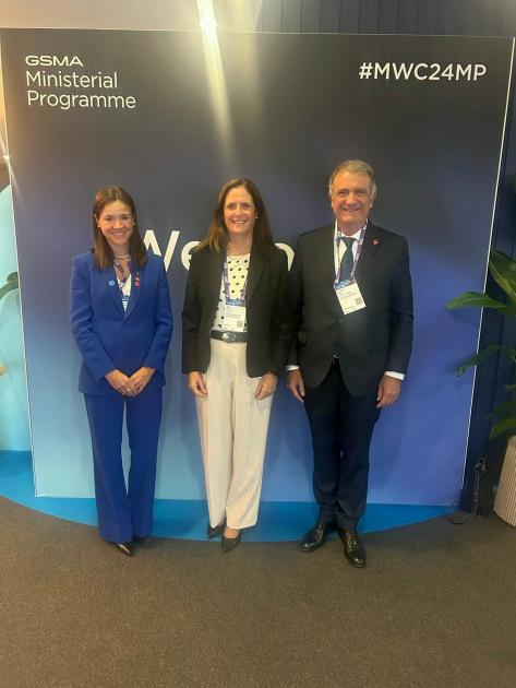 Delegación uruguaya en el MWC 2024 Delegación uruguaya en el MWC 2024