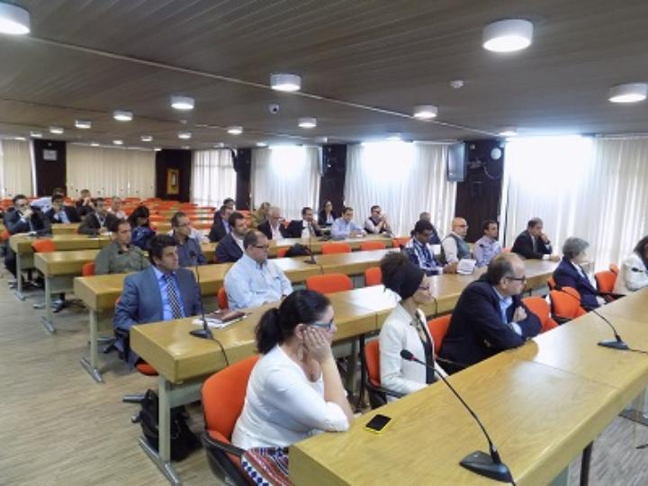 1° Jornada de Diálogo Postal. Foto durante la sesión de la reunión.