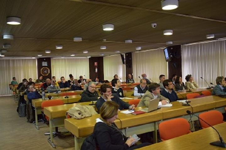 6° Jornada de Diálogo Postal Foto durante la sesión de la reunión.