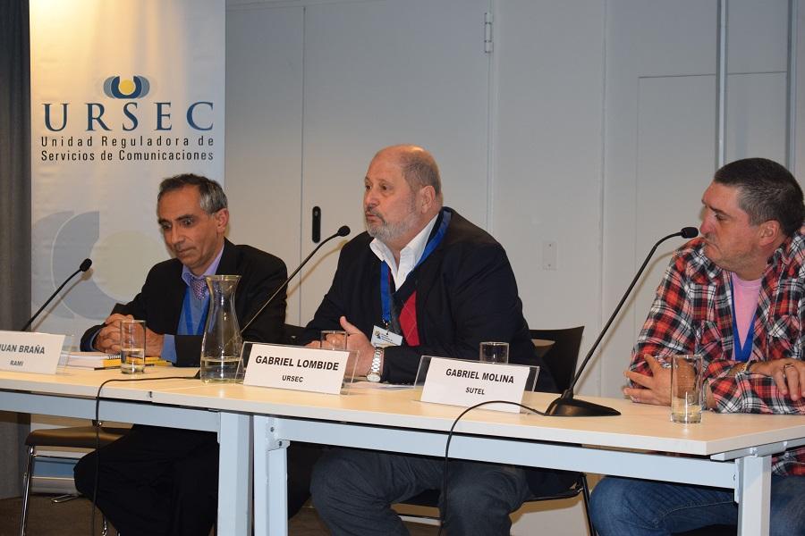 Mesa de Clausura de las Jornadas Nacionales de Telecomunicaciones 2019 Foto de la mesa de clausura del evento