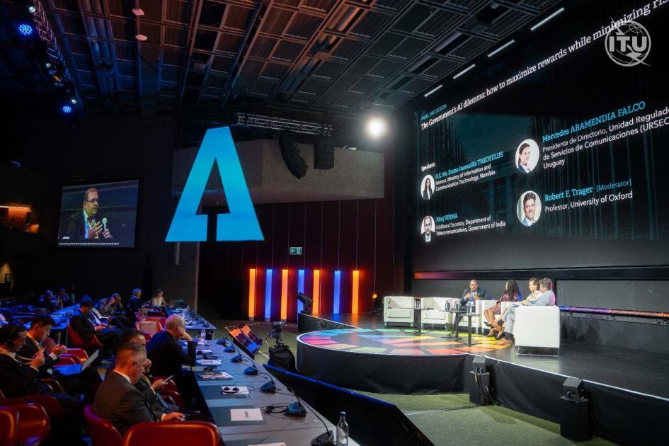 Panel: El dilema de la IA para el Gobierno: ¿cómo maximizar las recompensas minimizando los riesgos?