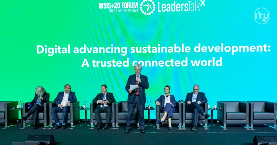 Presentación Panel Avance digital en el desarrollo sostenible: un mundo conectado y confiable