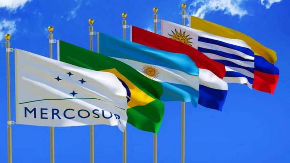 Banderas del Mercosur Imagen de las banderas del Mercosur