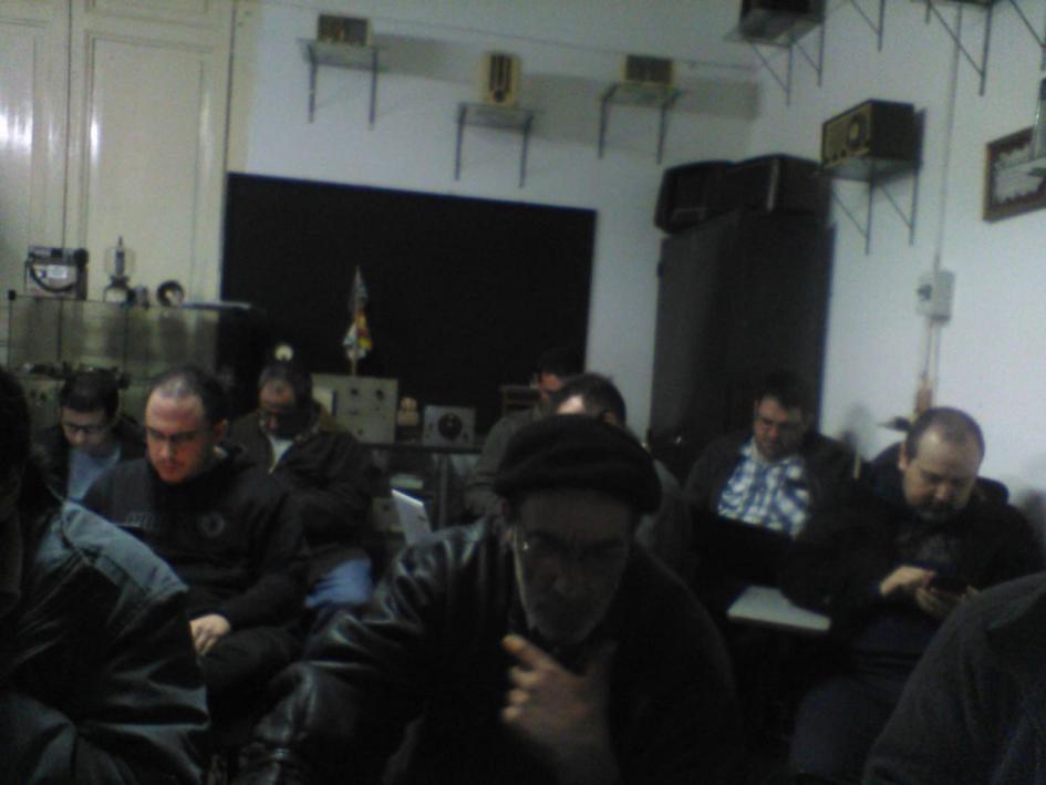 Radio Grupo Sur Foto durante el examen en Radio Grupo Sur