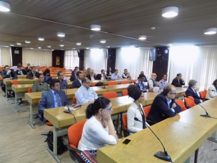 1° Jornada de Diálogo Postal. Foto durante la sesión de la reunión.