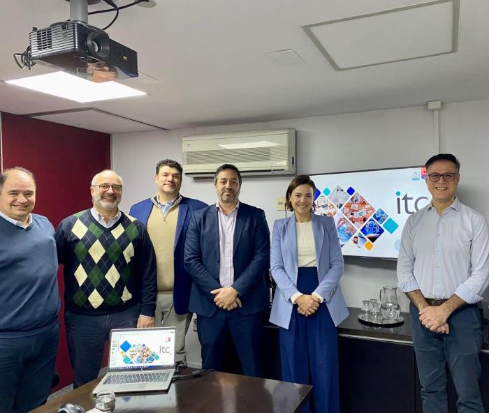 Equipo de URSEC junto a ITC S.A.