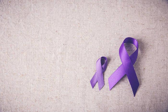 Foto gratis de pixabay Imagen de dos cintas violetas