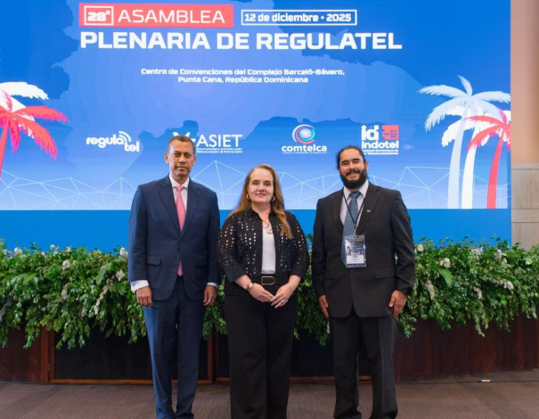 Guido Gómez Mazara, Claudia Ximena Bustamante y Nelson Rodríguez Benítez 