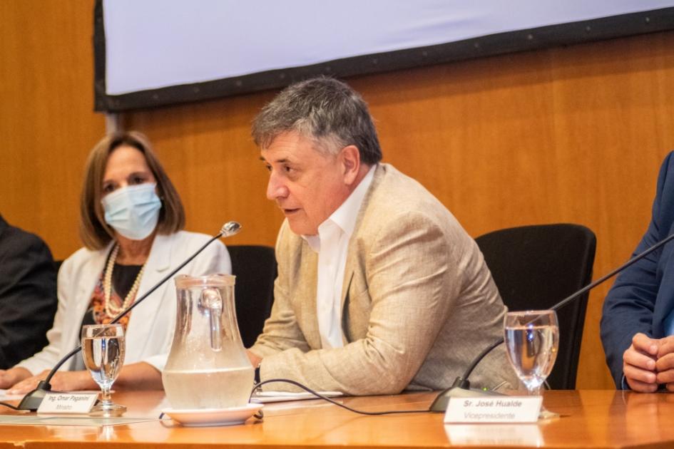 Ministro Industria y Presidente Ursea Aniversario Ursea