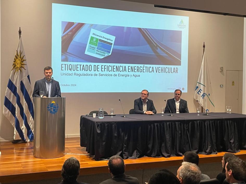 Charla Etiquetado de Eficiencia Vehicular Charla Etiquetado de Eficiencia Vehicular
