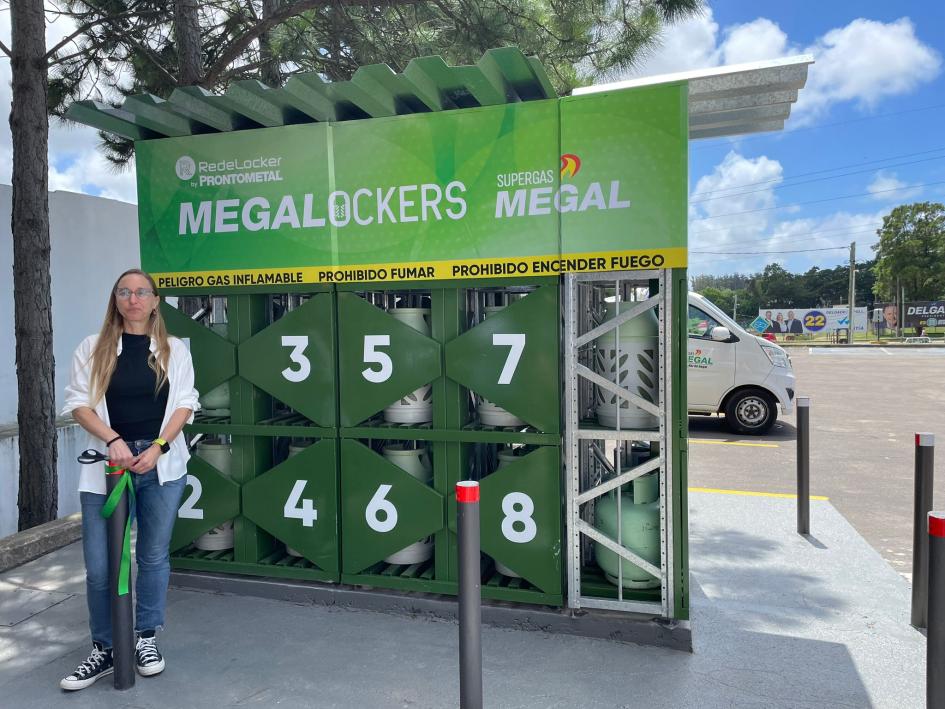 MEGALOCKERS MEGALOCKERS