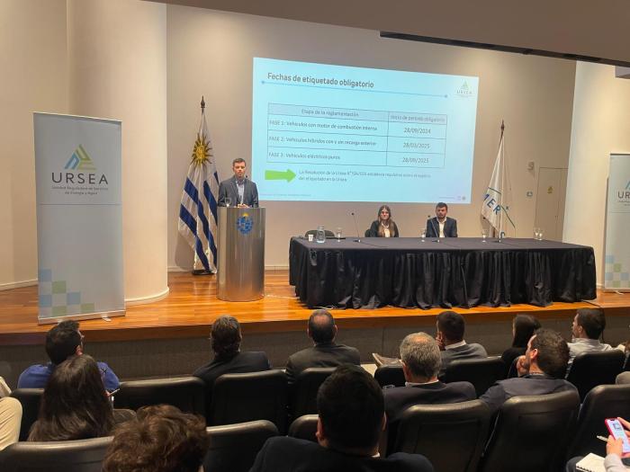 Charla Etiquetado de Eficiencia Vehicular Charla Etiquetado de Eficiencia Vehicular