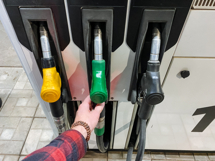 Surtidor de combustible